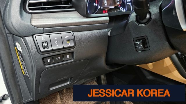2020 Kia K7 Premier - Thumbnail 2