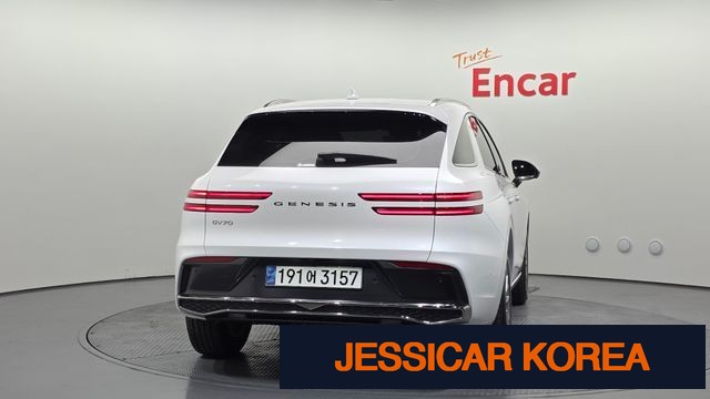 2025 Genesis GV70 - Thumbnail 5