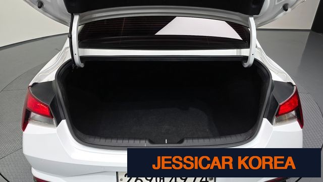 2021 Hyundai Avante (CN7) - Thumbnail 2