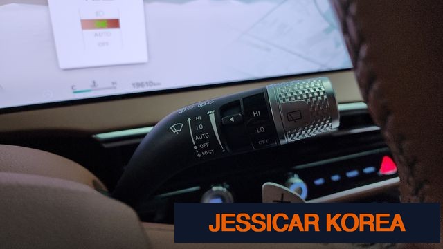 2025 Genesis GV70 - Thumbnail 18