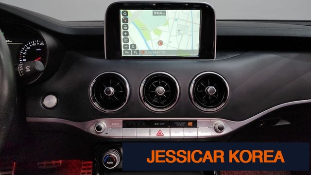 2018 Kia Stinger - Thumbnail 12