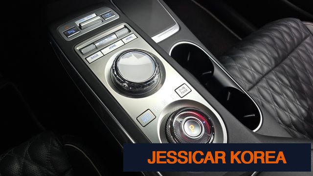 2021 Genesis GV70 - Thumbnail 6