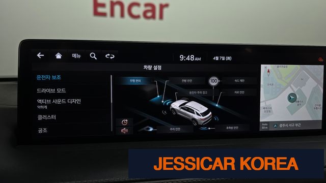 2021 Genesis GV70 - Thumbnail 9