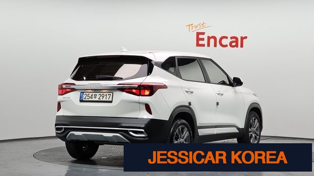2022 Kia Seltos - Thumbnail 10