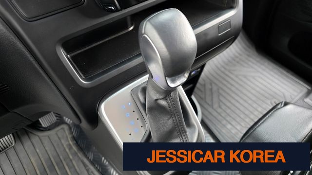 2023 Hyundai Staria - Thumbnail 17