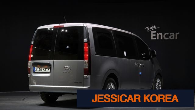 2023 Hyundai Staria - Thumbnail 18
