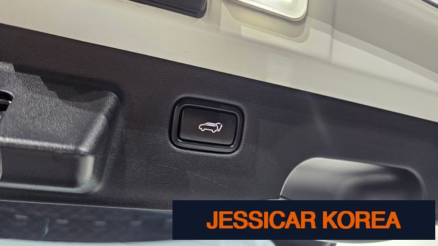 2023 Kia EV6 - Thumbnail 2