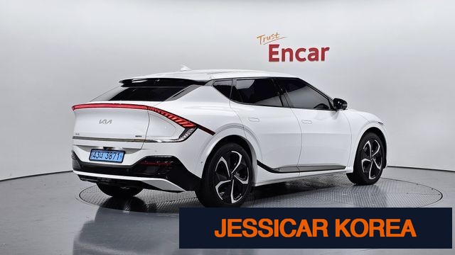 2023 Kia EV6 - Thumbnail 13