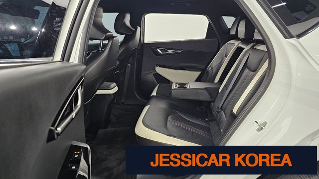 2023 Kia EV6 - Thumbnail 19