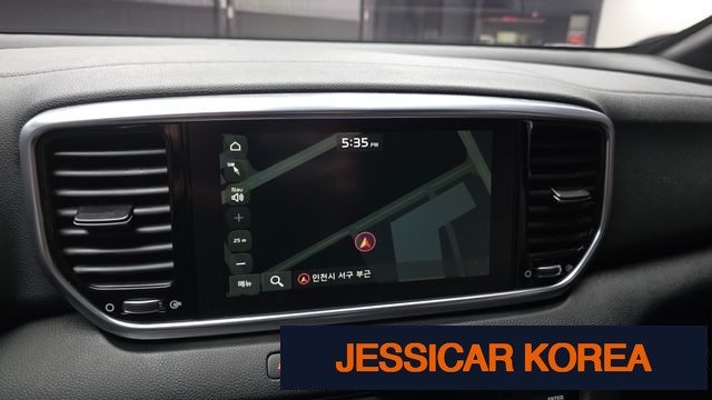 2021 Kia Sportage the bold - Thumbnail 6