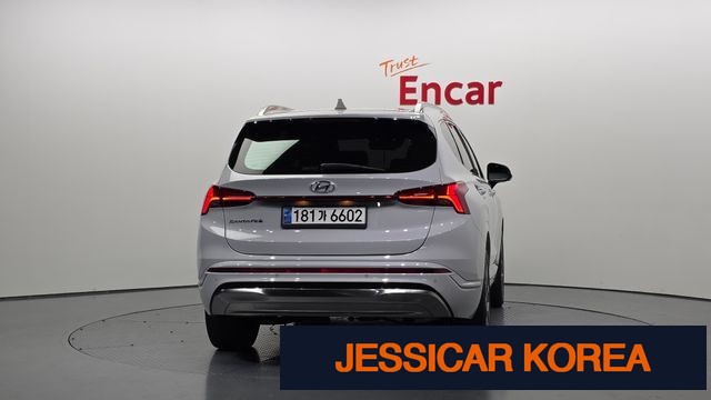 2021 Hyundai The New Santa Fe - Thumbnail 8
