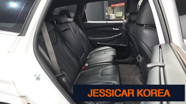 2021 Hyundai The New Santa Fe - Thumbnail 18