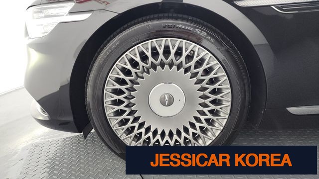 2019 Genesis G90 - Thumbnail 3