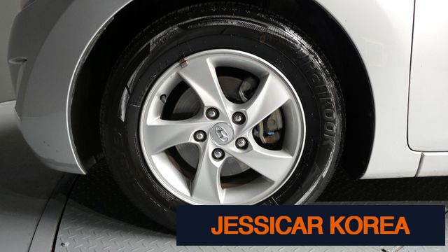 2012 Hyundai Avante MD - Thumbnail 6