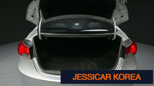 2012 Hyundai Avante MD - Thumbnail 9