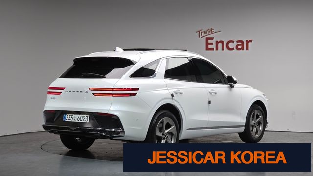 2025 Genesis GV70 - Thumbnail 6