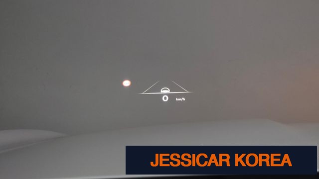2025 Genesis GV70 - Thumbnail 14