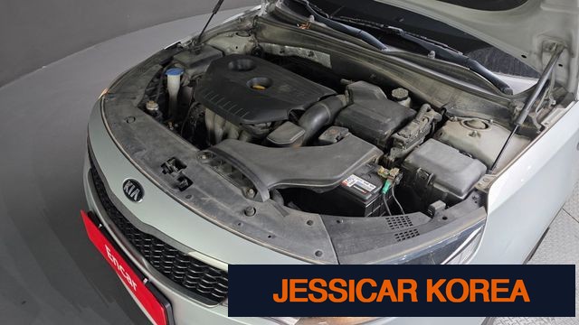 2016 Kia K5 2nd generation - Thumbnail 5