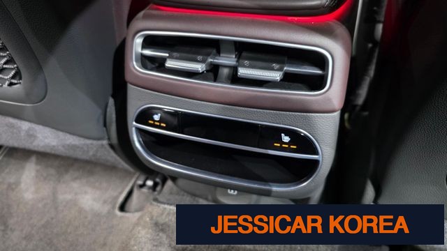2022 Genesis GV70 - Thumbnail 9
