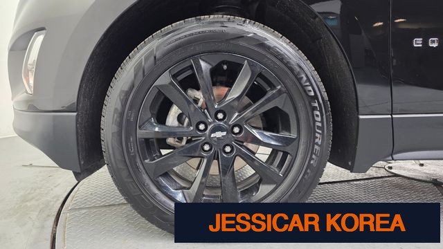 2018 Chevrolet Equinox - Thumbnail 3