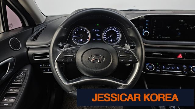 2021 Hyundai Sonata (DN8) - Thumbnail 3