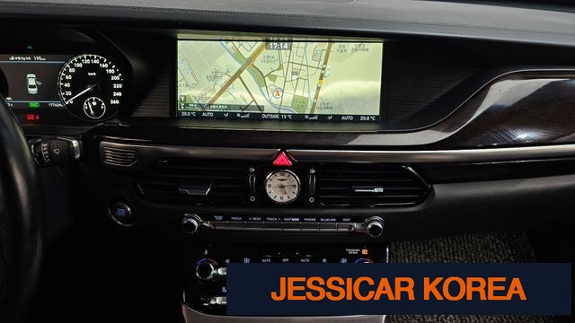 2018 Genesis EQ900 - Thumbnail 19