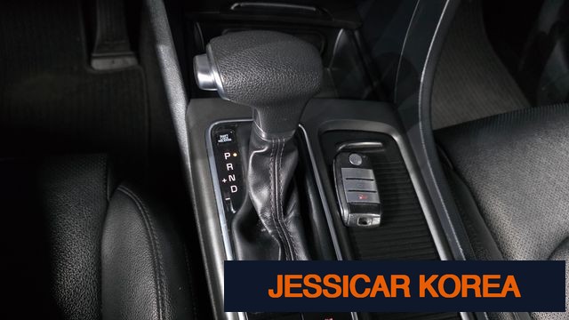 2016 Kia K5 2nd generation - Thumbnail 17