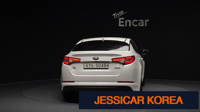 2013 Kia K5 Hybrid - Thumbnail 14