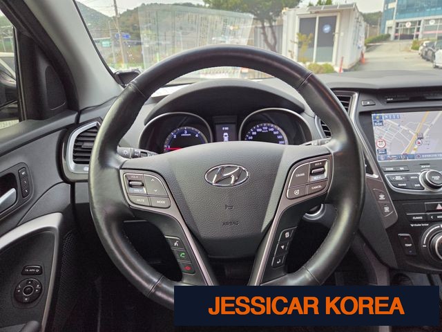 2013 Hyundai Santa Fe DM - Thumbnail 8