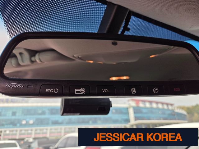 2013 Hyundai Santa Fe DM - Thumbnail 18