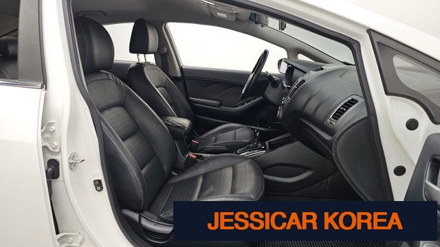 2017 Kia The New K3 - Thumbnail 5