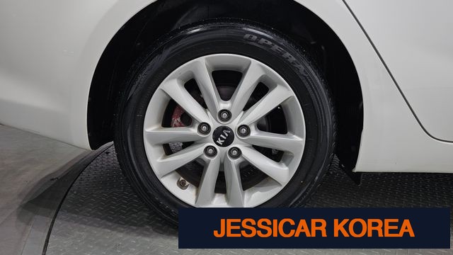 2017 Kia The New K3 - Thumbnail 10
