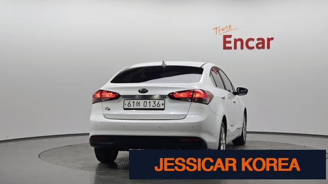 2017 Kia The New K3 - Thumbnail 13