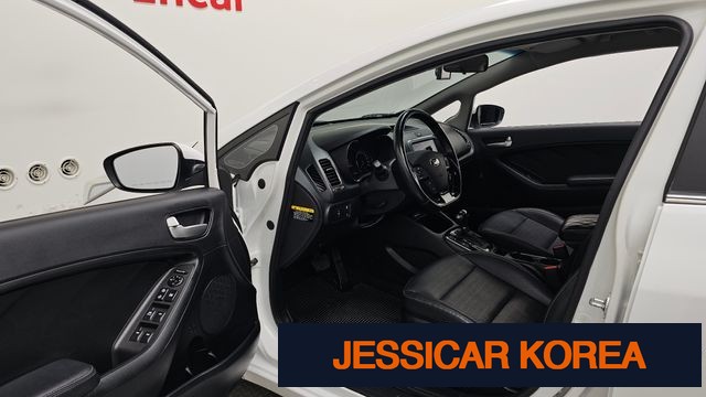 2017 Kia The New K3 - Thumbnail 14