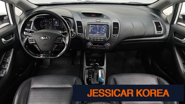 2017 Kia The New K3 - Thumbnail 16