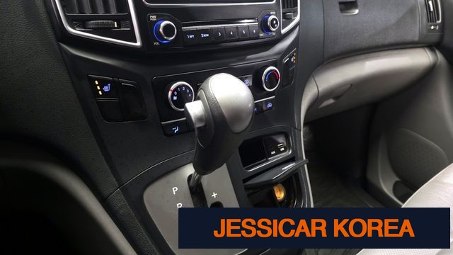 2018 Hyundai Grand Starex - Thumbnail 3