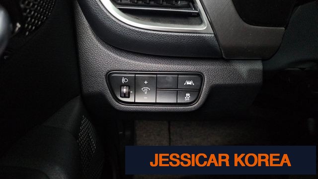 2020 Kia Seltos - Thumbnail 19