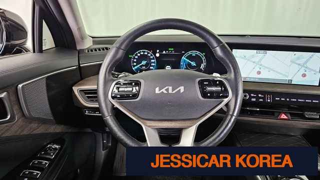 2022 Kia K8 Hybrid - Thumbnail 2