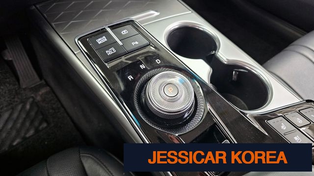 2022 Kia K8 Hybrid - Thumbnail 3