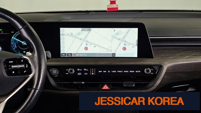 2022 Kia K8 Hybrid - Thumbnail 4