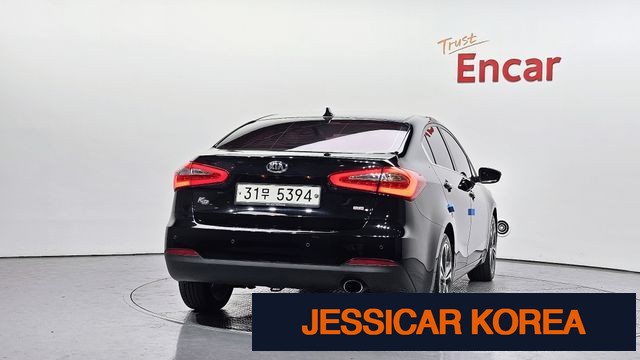 2013 Kia K3 - Thumbnail 4