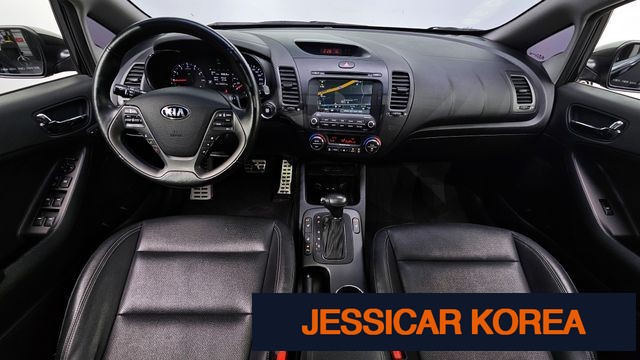 2013 Kia K3 - Thumbnail 6