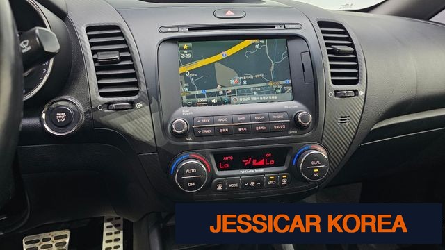 2013 Kia K3 - Thumbnail 17
