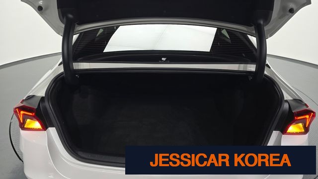 2022 Kia K5 3rd Gen - Thumbnail 13