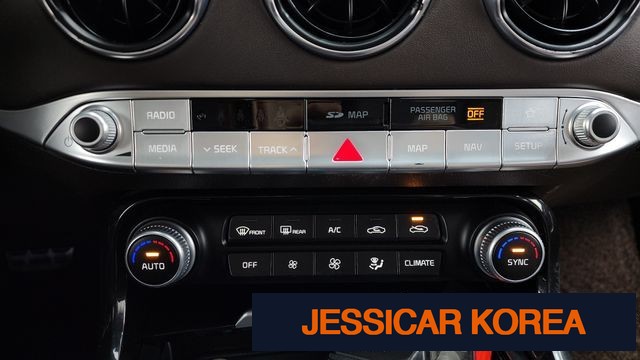 2018 Kia Stinger - Thumbnail 11