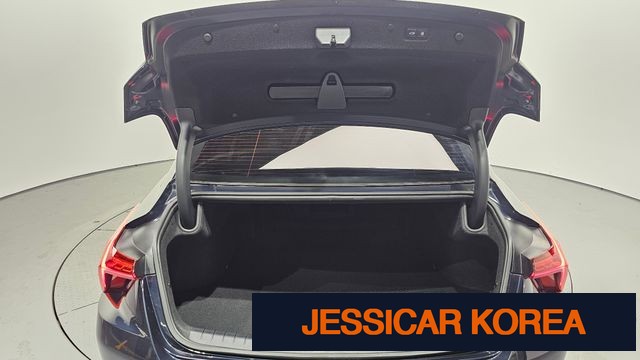 2023 Kia K8 Hybrid - Thumbnail 19