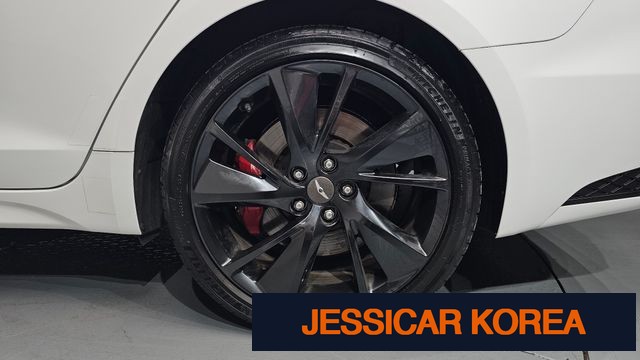 2021 Genesis The New G70 - Thumbnail 8