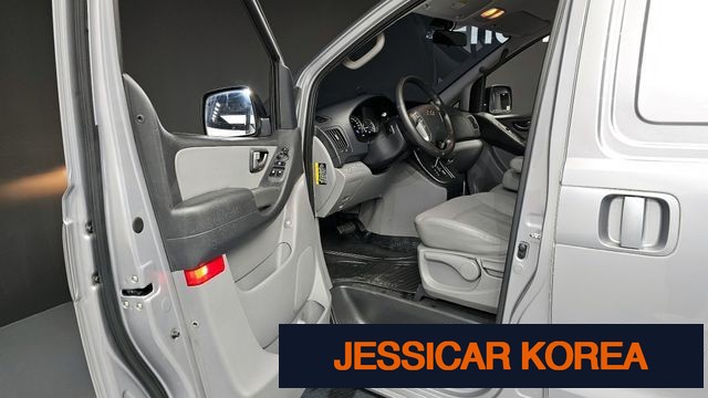 2018 Hyundai The New Grand Starex - Thumbnail 19