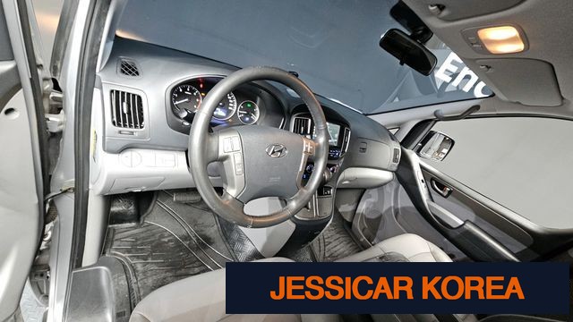 2018 Hyundai The New Grand Starex - Thumbnail 20