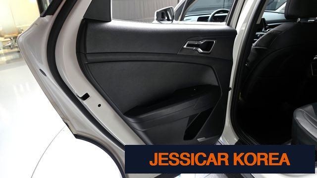 2024 Kia Sportage 5th Gen - Thumbnail 3